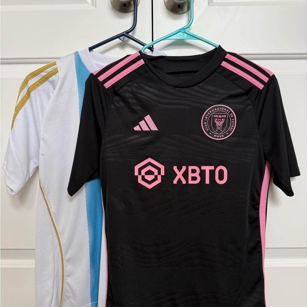Authentic Inter Miami Messi and Pitch 2 Street Messi Training Jersey